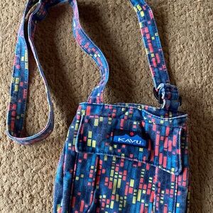 Kavu Multicolor Patterned Shoulder Bag